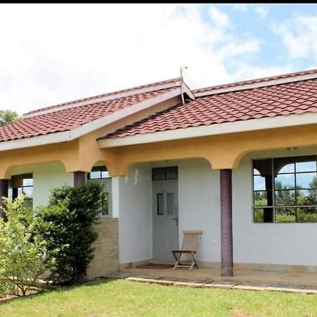 Buens Lugar Hotel Nanyuki Extérieur photo